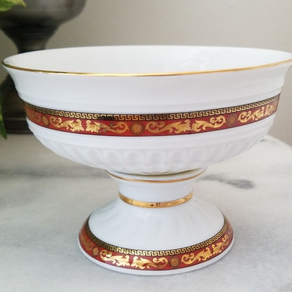 T. Limoges Fine Porcelain by Casa Elite - Picture 1 of 3